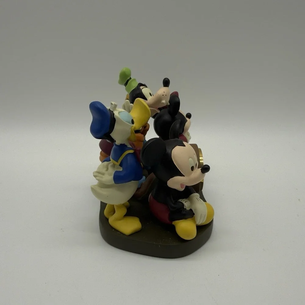 Walt Disney World Parks Clock Quartz Mickey Mouse & Gang LTD Edition Mantel 5x4‎